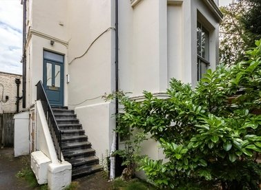 Properties to let in Ewell Road - KT6 6HE view1