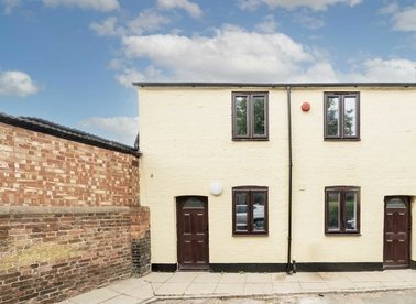 Properties to let in Factory Yard - W7 3UG view1