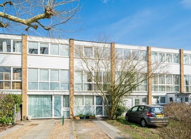 Properties let in Fairlawns - TW1 2JY view1