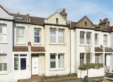 Properties to let in Fairlight Road - SW17 0JD view1