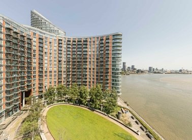 Properties let in Fairmont Avenue - E14 9PX view1