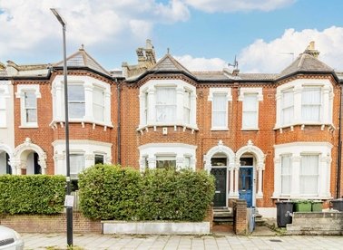 Properties let in Fairmount Road - SW2 2BL view1