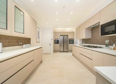 Farm Avenue, London, NW2