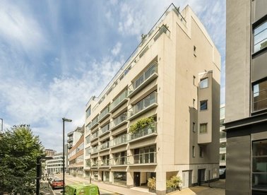 Properties to let in Featherstone Street - EC1Y 8RT view1