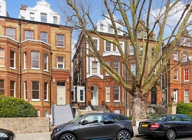 Properties to let in Fellows Road - NW3 3JH view1
