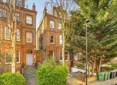 Properties to let in Fellows Road - NW3 3JJ view1