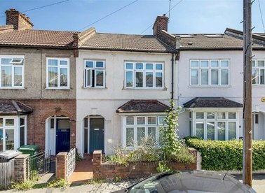 Properties let in Fernbrook Crescent - SE13 5NJ view1