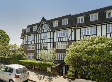 Properties to let in Finchley Road - NW2 2PG view1