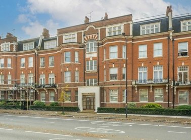 Properties to let in Finchley Road - NW3 7AU view1
