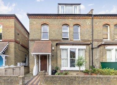 Properties to let in Finsbury Park Road - N4 2JZ view1