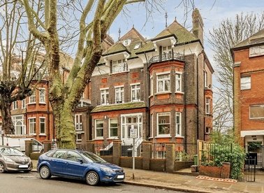 Properties to let in Fitzjohns Avenue - NW3 5LT view1