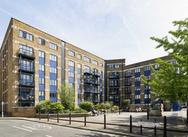 Properties to let in Folgate Street - E1 6UW view1
