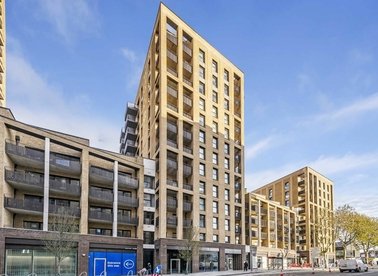 Properties let in Forest Road - E17 6HW view1