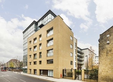 Properties let in Forge Square - E14 3GU view1