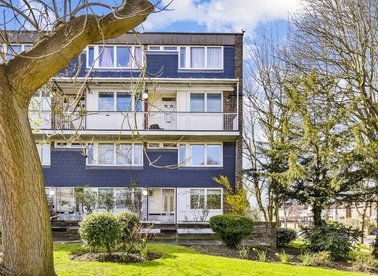 Properties let in Fortrose Gardens - SW2 4HU view1