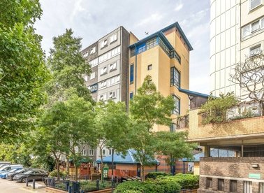 Francis Chichester Way, London, SW11