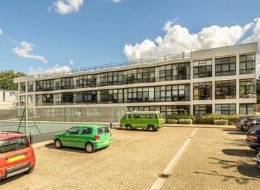 Properties let in Frobisher Place - SE15 2EE view1