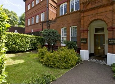 Properties to let in Frognal - NW3 6AH view1