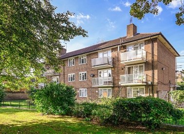 Properties to let in Fulham Palace Road - SW6 6JA view1