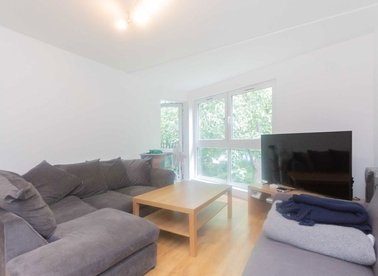 Properties let in Garrick Close - W5 1AS view1