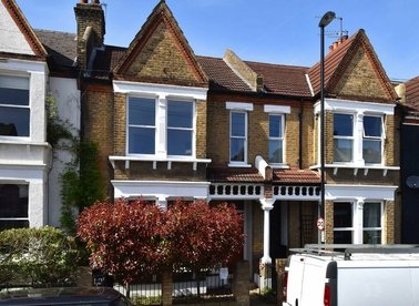 Properties to let in Garthorne Road - SE23 1EW view1