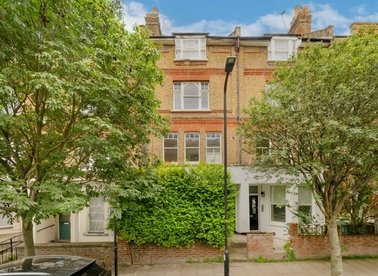 Properties to let in Gascony Avenue - NW6 4NA view1