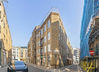 Properties let in Gatesborough Street - EC2A 4NS view1