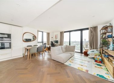 Properties to let in Gauging Square - E1W 2AW view1