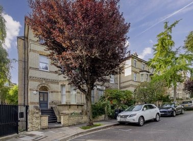 Properties let in Gayton Crescent - NW3 1TT view1