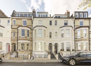Properties to let in Gayton Road - NW3 1TY view1