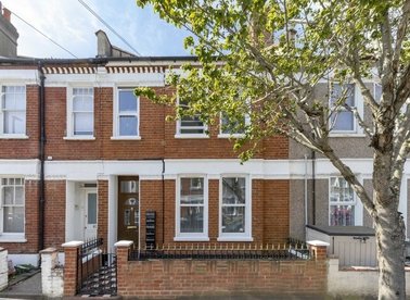 Properties let in Gilbey Road - SW17 0QH view1
