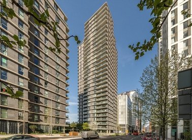 Properties let in Glasshouse Gardens - E20 1HW view1