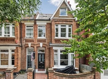 Properties let in Glengarry Road - SE22 8QA view1