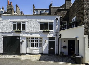 Properties to let in Gloucester Place Mews - W1U 8BA view1
