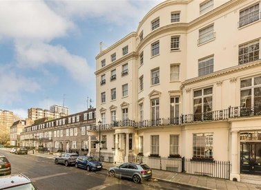 Properties to let in Gloucester Square - W2 2TQ view1