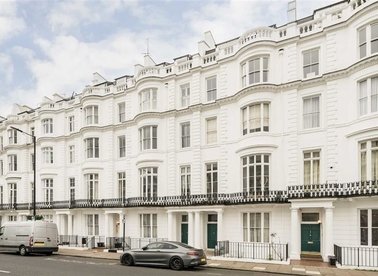 Properties to let in Gloucester Terrace - W2 6DX view1
