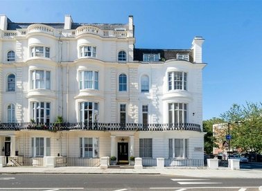 Properties let in Gloucester Terrace - W2 6DX view1