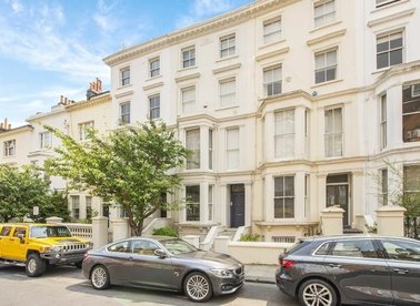 Properties let in Gloucester Walk - W8 4HZ view1