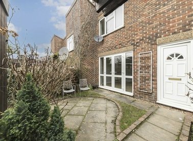 Properties to let in Goodman Crescent - SW2 4NR view1