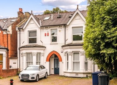 Properties to let in Gordon Road - W5 2AP view1