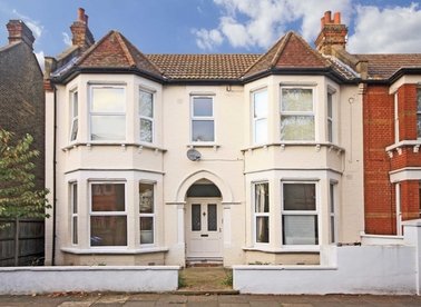 Properties to let in Grafton Road - W3 6PF view1