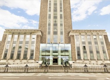 Properties to let in Great West Road - TW8 0HE view1