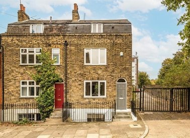 Properties let in Greenwich Park Street - SE10 9LT view1