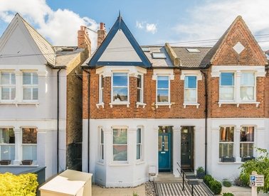 Properties let in Grove Avenue - TW1 4HX view1