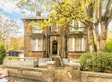 Properties to let in Grove Crescent - KT1 2DG view1