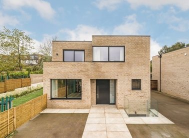Properties to let in Gulliver Place - N10 3HF view1