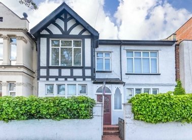 Properties to let in Gunnersbury Lane - W3 8EB view1