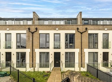 Properties let in Gunnersbury Mews - W4 4BF view1