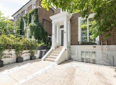Properties let in Gunter Grove - SW10 0UJ view1