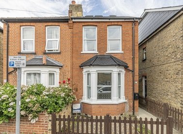 Properties let in Hampden Road - KT1 3HG view1
